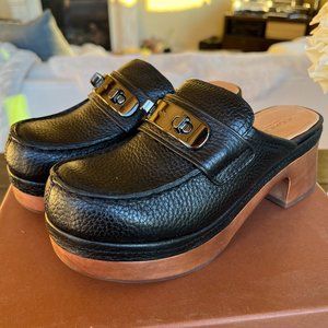NEW Coach Womens Black Leather Adrienne Pebble Mules Slides Clog Sandal